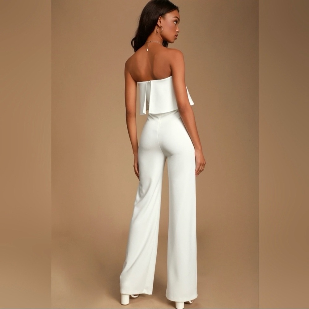 Lulu's White Strapless V-Notch Wide-Leg Jumpsuit Size XS Graduation Outfit - Picture 3 of 16
